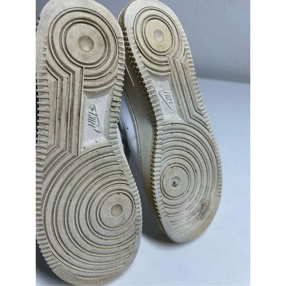 Nike Air Force 1 Low Triple White Leather Shoes Women’s Size 8 DD8959-100 - Picture 5 of 11